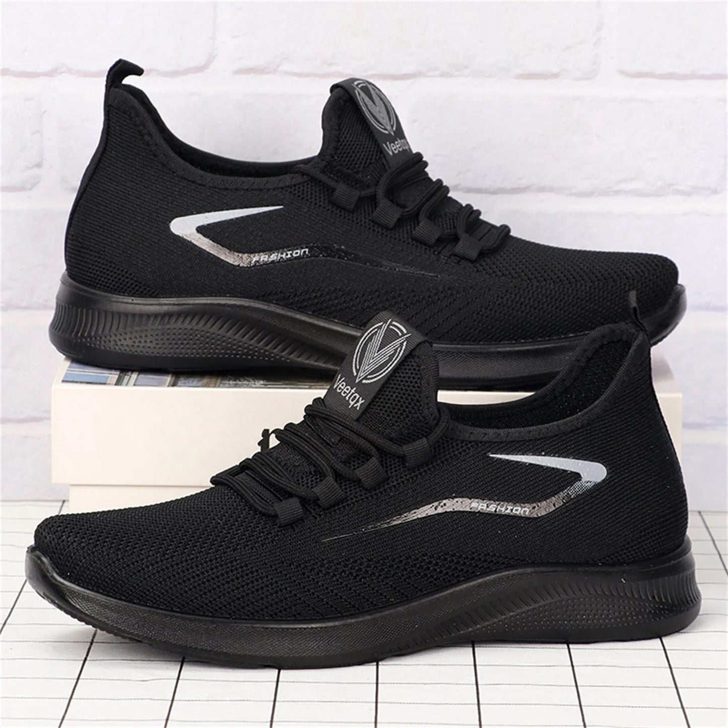 Men's Sports Vulcanized Flat Bottom Light Sneakers