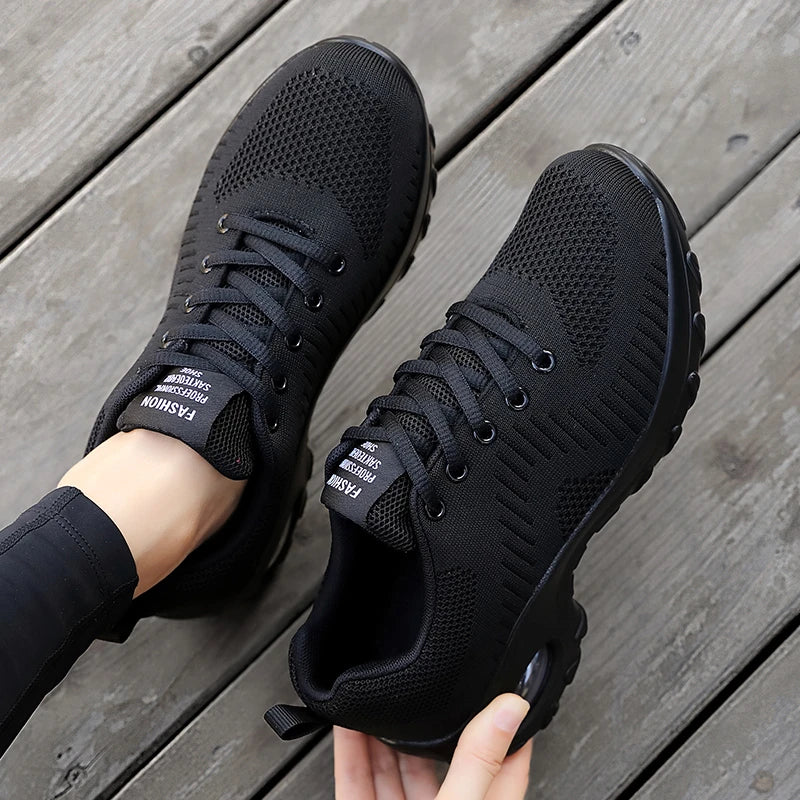 Women Mesh Breathable Flat Anti-Slip Outdoor Sneakers